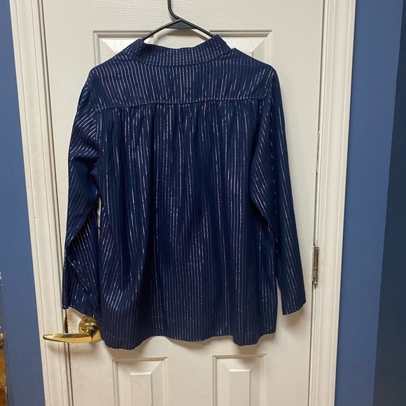 Women Medium Old Navy Long Sleeve Top Blue with Shiny Silver Stripes V-neck - Picture 5 of 10